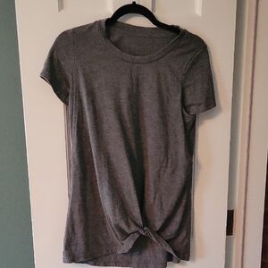 Latched Mama Gray Women's Knot-Front Top